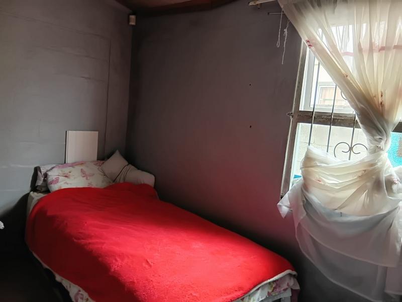 2 Bedroom Property for Sale in New Macassar Western Cape